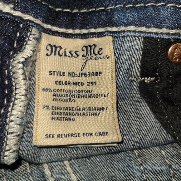 Miss Me Signature Capri Size 25 - Picture 9 of 10